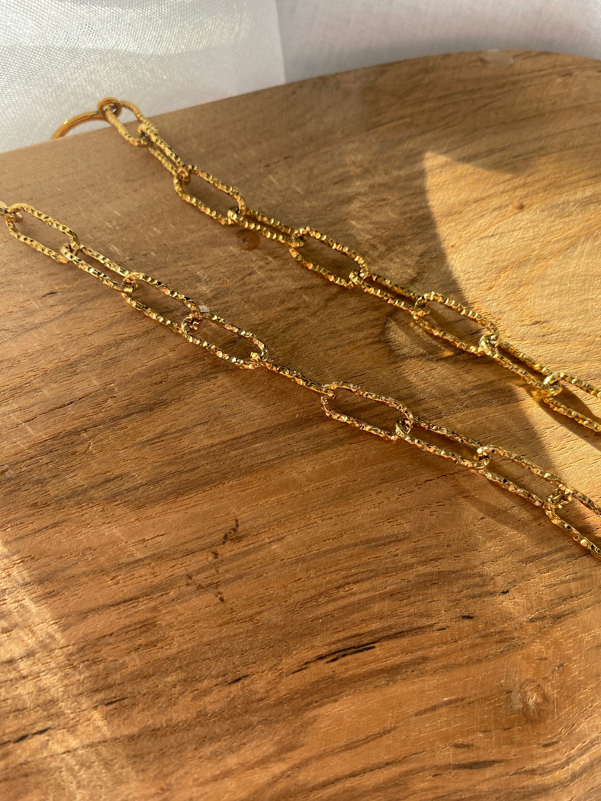 Maille en acier inoxydable doré martellée